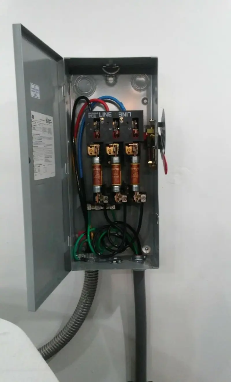 Three-phase disconnect switch installed for Electrical Wiring & Rewiring in Parkwood